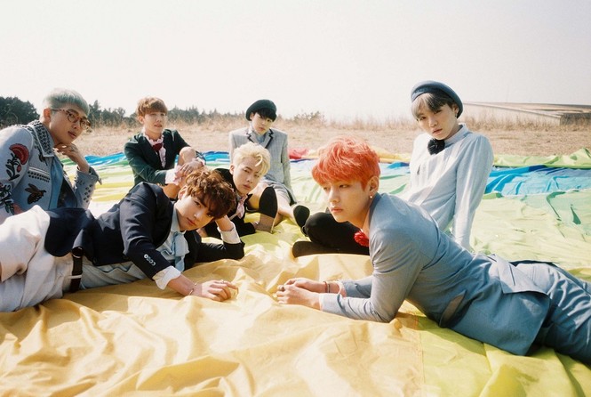 Trong thế giới fangirl: Chiếc máy nghe nhạc màu tím, BTS và thanh xuân của một cô gái nhỏ - ảnh 1