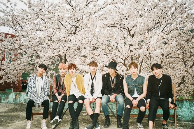 Trong thế giới fangirl: Chiếc máy nghe nhạc màu tím, BTS và thanh xuân của một cô gái nhỏ - ảnh 3