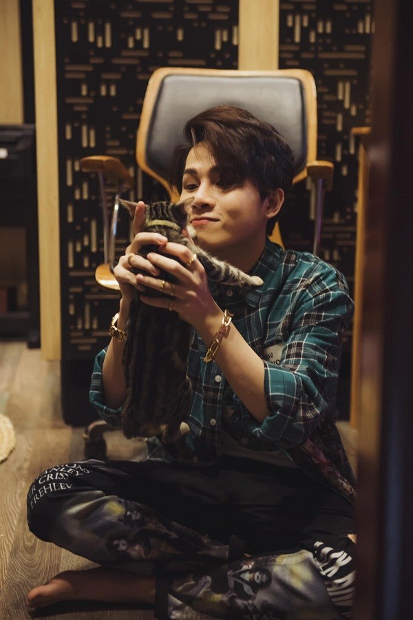 Trong thế giới fangirl: Jack là đóa hướng dương tháng Tư rực rỡ nhất trong tôi - ảnh 2