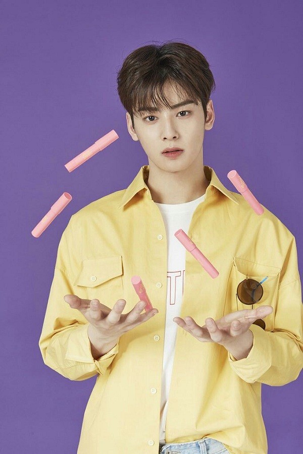 Trong thế giới fangirl: Khi EunWoo khóc tớ sẽ khóc cùng, nhưng chỉ muốn cậu mỉm cười thôi - ảnh 3