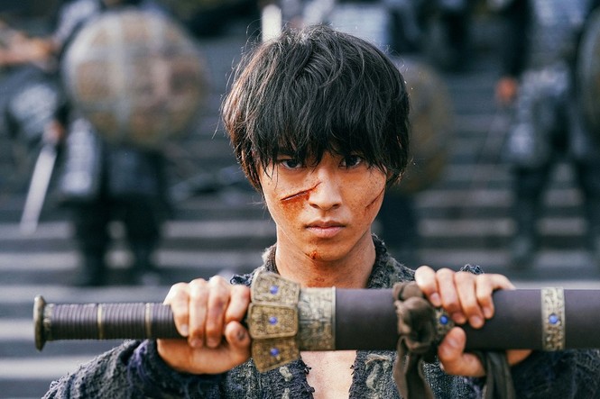 Yamazaki Kento và những phim phải xem: Không còn là hoàng tử học đường chỉ đẹp mà mặt đơ - ảnh 22