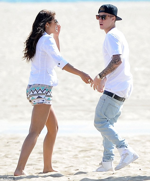 Justin Bieber tiếp tục hẹn hò bạn gái mới - ảnh 1
