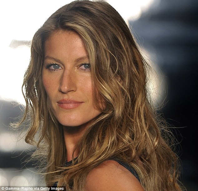 Gisele Bundchen trở thành gương mặt mới của Chanel - ảnh 1
