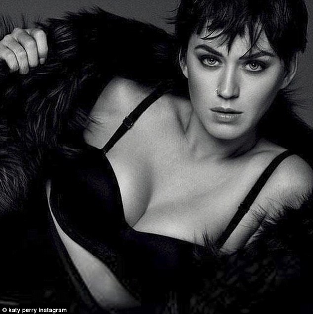 Katy Perry gợi cảm chụp hình nội y cho tạp chí Nhật Bản - ảnh 1