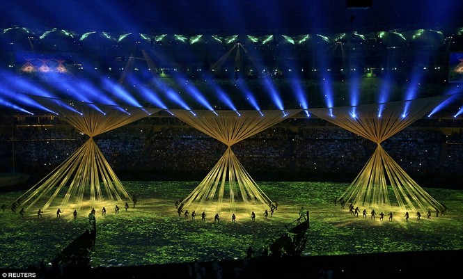 Khai mạc Olympic 2016: Rực rỡ pháo hoa, rộn ràng hát ca - ảnh 15