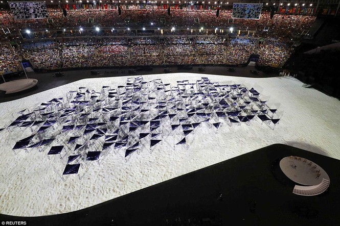 Khai mạc Olympic 2016: Rực rỡ pháo hoa, rộn ràng hát ca - ảnh 6