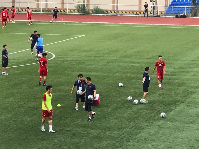 Đức Chinh 'nổ súng' tưng bừng, U22 Việt Nam dội mưa gôn vào lưới Brunei - ảnh 8