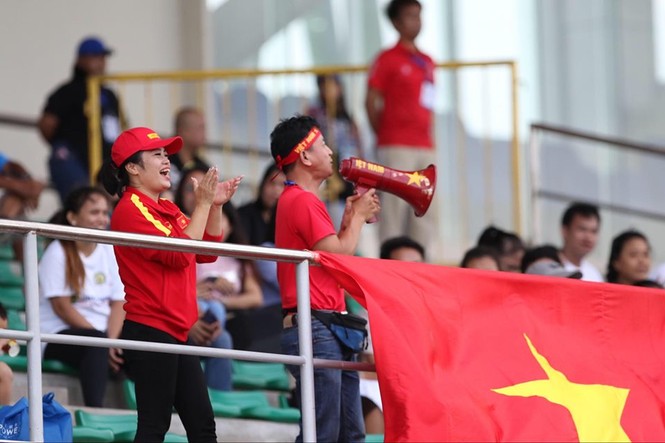 Thắng Indonesia 6-0, tuyển nữ Việt Nam vào bán kết SEA Games 30 - ảnh 11