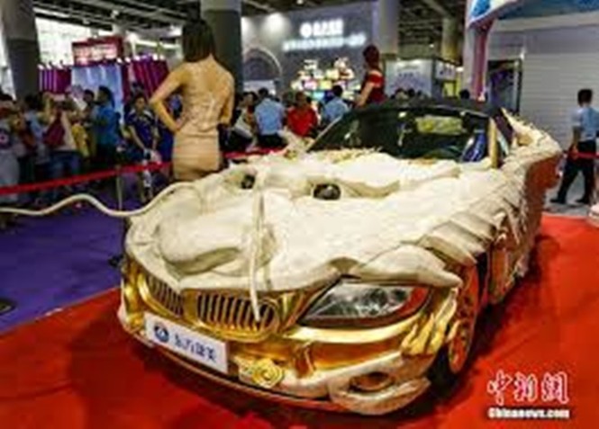 Lóa mắt với BMW Z4 hình rồng dát vàng lấp lánh - ảnh 2