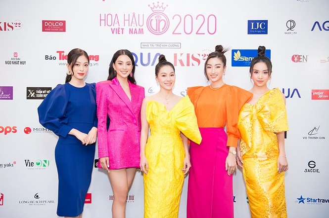 Tiểu Vy, Mỹ Linh cùng