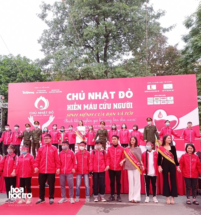 Sinh viên Hà Nội hào hứng tham gia hiến máu tại ngày hội chính của Chủ nhật Đỏ 2021 - ảnh 12