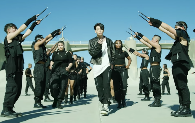 BTS giải mã ý nghĩa hai ca khúc Black Swan và ON - ảnh 2