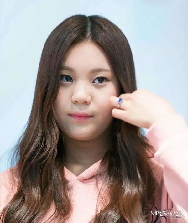 Umji gây bất ngờ khi ngày càng xinh đẹp - ảnh 2