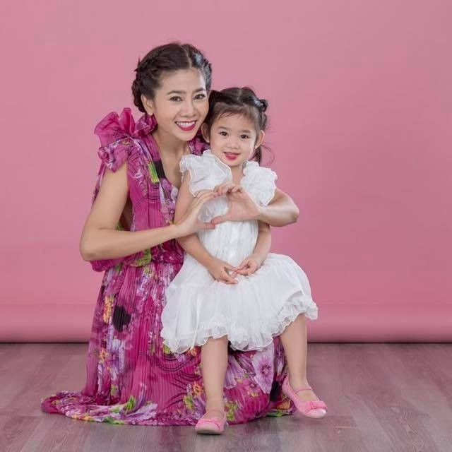 Tương lai bé Lavie về đâu khi ông bà ngoại và bố ruột tranh chấp quyền nuôi dưỡng? - ảnh 1