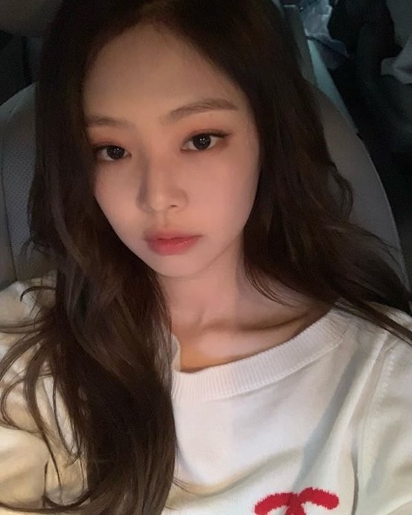 Thử đoán xem điểm gì trên khuôn mặt Jennie khiến con gái xứ Hàn ước ao nhất? - ảnh 4