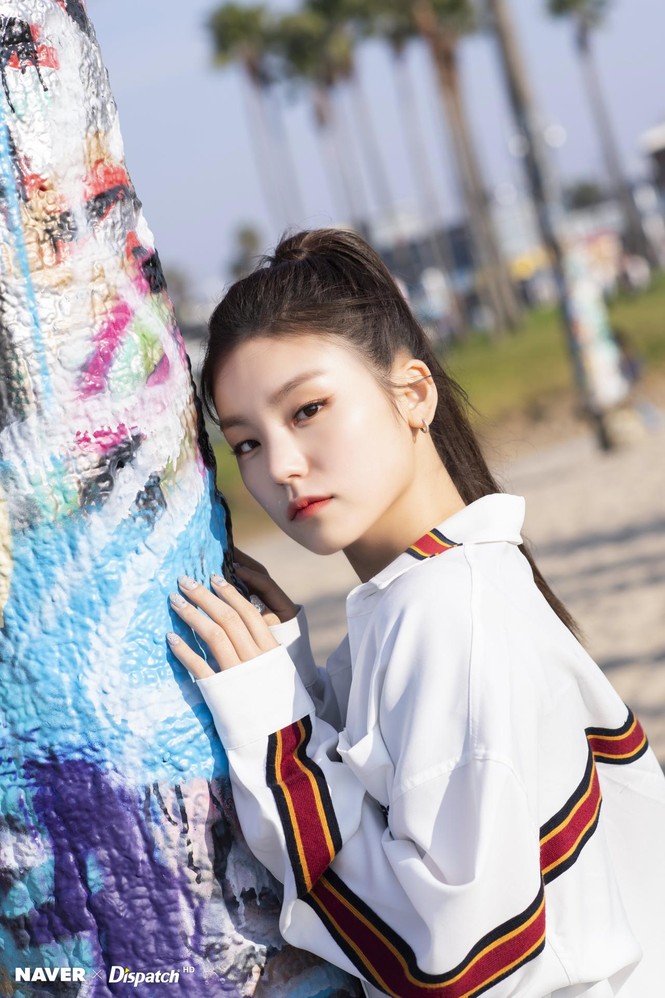 Nếu K-Pop có một nhóm nữ chỉ toàn idol 2K thì sẽ hoàn hảo tới cỡ nào? - ảnh 1