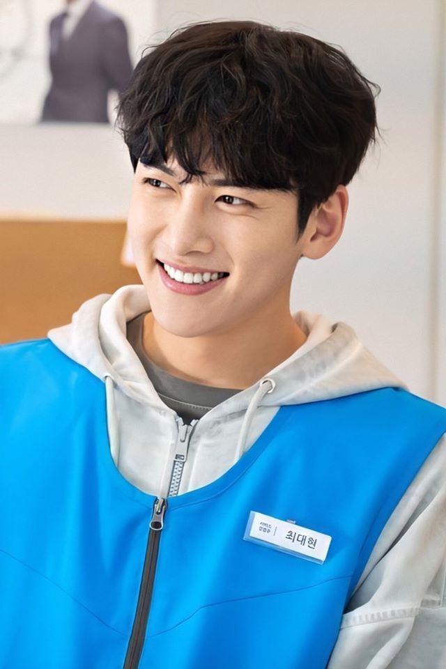 Phim mới thất bại nhưng Ji Chang Wook vẫn có thể ăn mừng vì chiến thắng này - ảnh 2