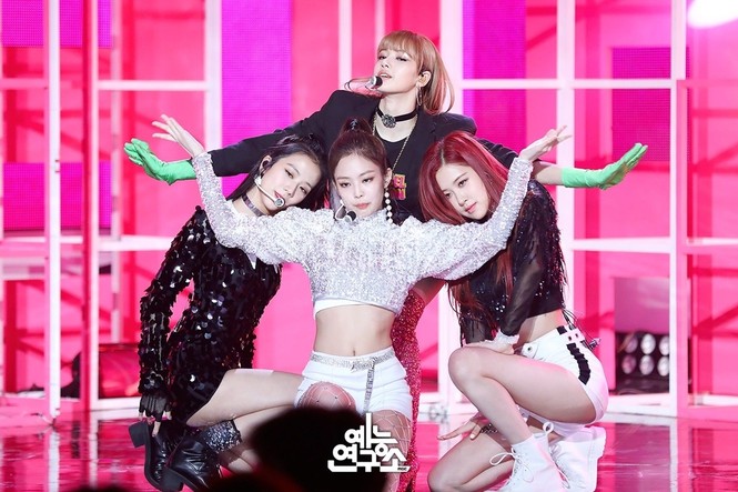 Blink thở phào nhẹ nhõm khi nghe tin stylist quen thuộc của BLACKPINK đã rời YG Ent - ảnh 2
