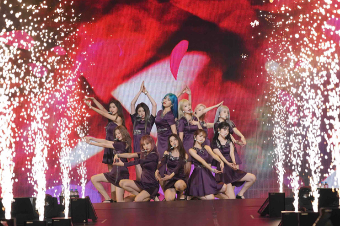 Bốn lý do khiến “IZ*ONE: Ngước nhìn tôi” xứng đáng để bạn dành 90 phút theo dõi - ảnh 3