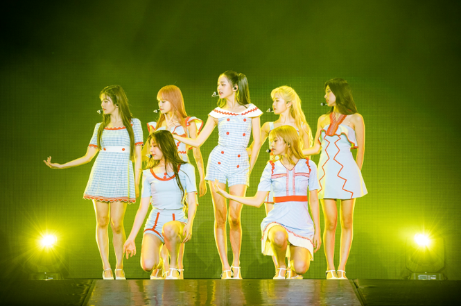 Bốn lý do khiến “IZ*ONE: Ngước nhìn tôi” xứng đáng để bạn dành 90 phút theo dõi - ảnh 2