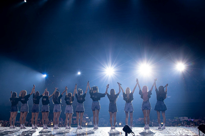 Bốn lý do khiến “IZ*ONE: Ngước nhìn tôi” xứng đáng để bạn dành 90 phút theo dõi - ảnh 4