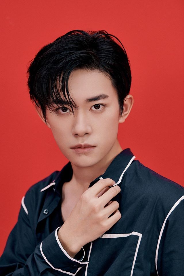 Lần đầu Dịch Dương Thiên Tỉ tỏ rõ khó chịu trên truyền hình nhưng lại được ủng hộ - ảnh 2
