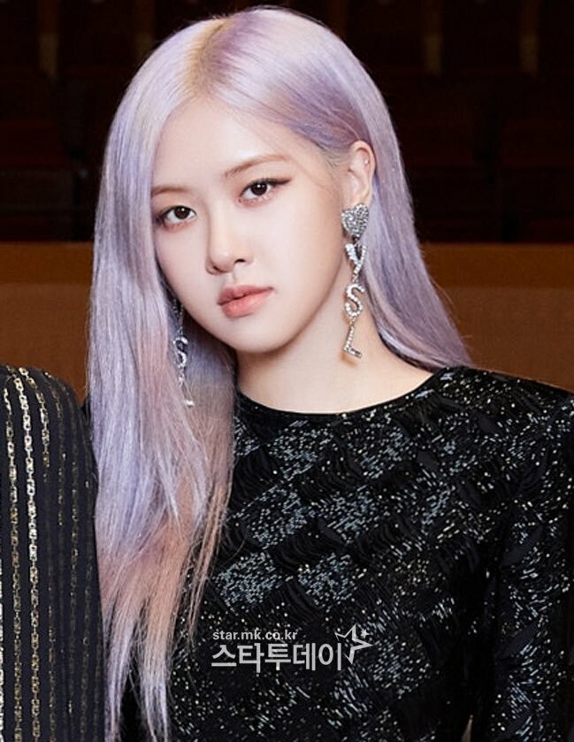 Chuyện gì xảy ra khiến Rosé thường xuyên buồn bã khi comeback cùng BLACKPINK? - ảnh 6
