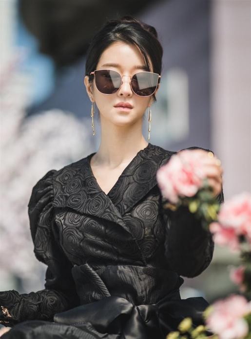 Bánh bèo xưa rồi, nữ chính phim Hàn giờ phải “đẹp - điên - độc - đỉnh” mới ăn điểm - ảnh 3