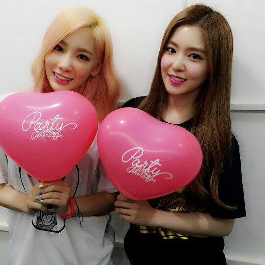 Thêm khoảnh khắc gây lú: Hoang mang với chiều cao của Taeyeon (SNSD) và Irene (Red Velvet) - ảnh 3