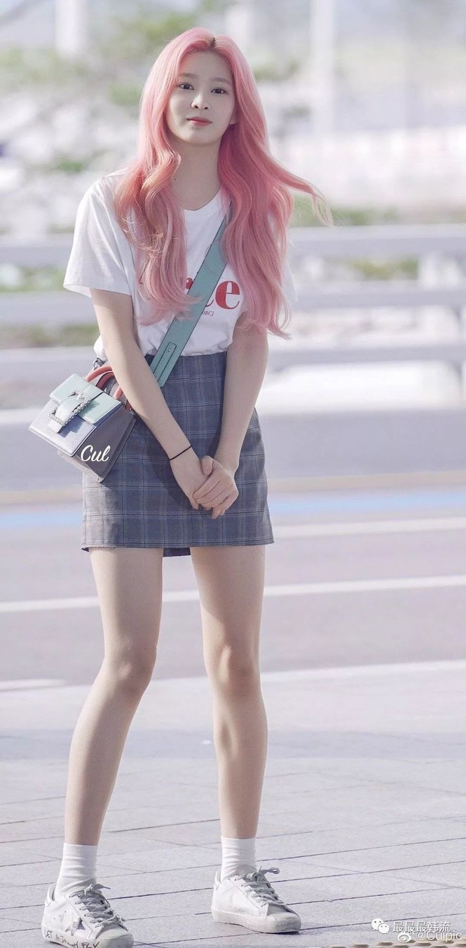 Đâu chỉ Jang Won Young, Kim Min Joo cũng xứng làm “Thủy thủ Mặt Trăng” của IZ*ONE - ảnh 3