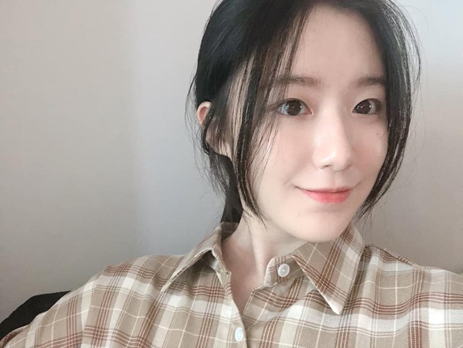 Khoe ảnh vừa ngủ dậy, Shuhua ((G)I-DLE) nhanh chóng chiếm luôn ngôi vị “nữ thần mặt mộc” - ảnh 3