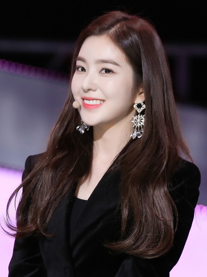 Làm sao vẫn giữ được vẻ thanh lịch khi gặp phải thứ mình siêu ghét? Nhìn Irene đây này - ảnh 1