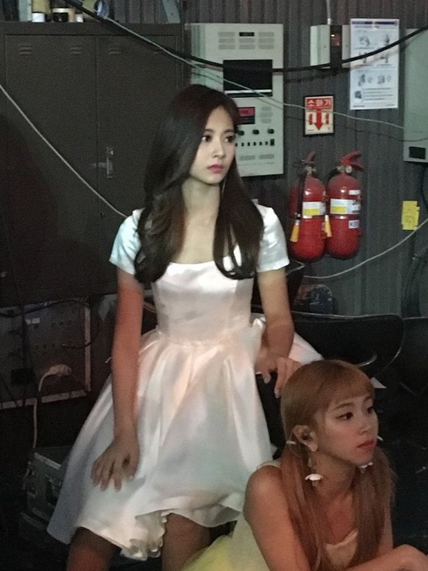 Ngược đời như Tzuyu (TWICE): Gặp bên ngoài còn xinh đẹp hơn ảnh đã qua chỉnh sửa - ảnh 6