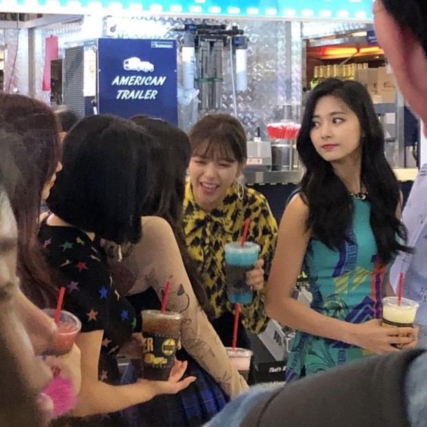 Ngược đời như Tzuyu (TWICE): Gặp bên ngoài còn xinh đẹp hơn ảnh đã qua chỉnh sửa - ảnh 5