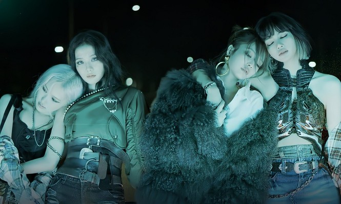 Nhìn poster bài “Lovesick Girls”, có ai nhận ra điểm bất thường về hình ảnh của Rosé? - ảnh 3