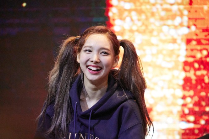 Nayeon (TWICE) debut đã lâu nhưng giờ fan mới biết cô sở hữu kỷ lục ngoại hình này - ảnh 1