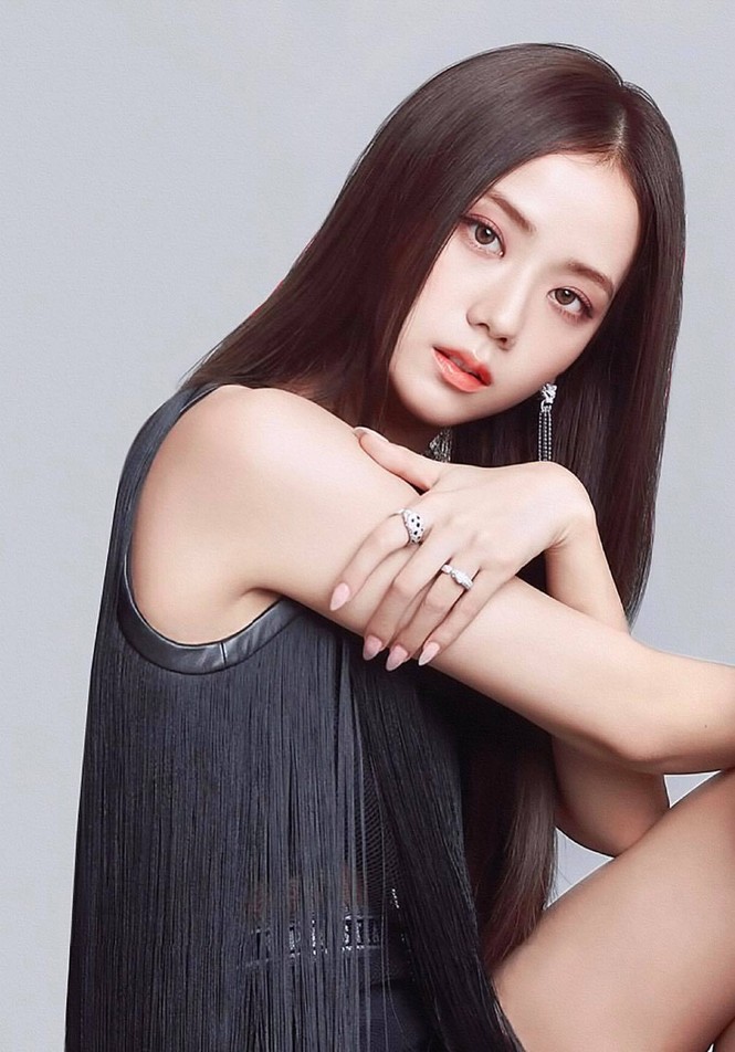 Cuộc chiến của các nàng visual trên màn ảnh: Jisoo, Irene hay Miyeon sẽ tỏa sáng? - ảnh 3