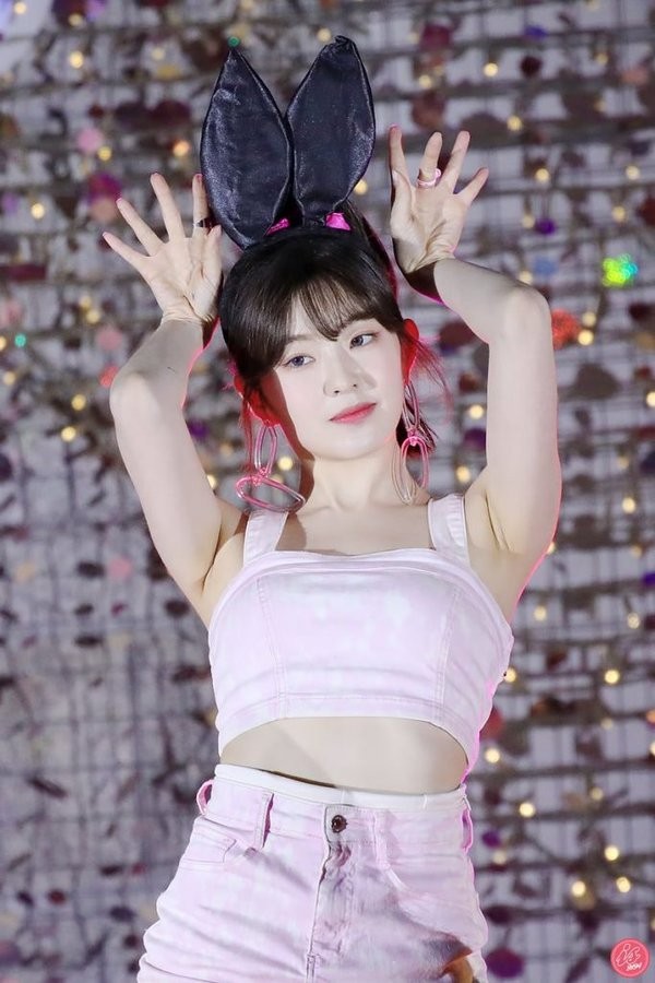 Nhìn những hành động này, netizen gọi Irene (Red Velvet) là cô tiên quốc dân cũng đúng - ảnh 8