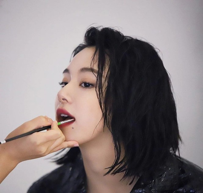 Thôi đừng ghét nốt ruồi của mình nữa, đầy idol có nốt ruồi trên mặt vẫn được khen đẹp - ảnh 4
