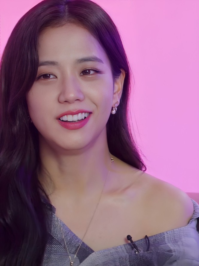 Một bọng mắt lớn hai số phận: Yoona được khen còn Jisoo (BLACKPINK) lại bị bảo kém sắc - ảnh 7