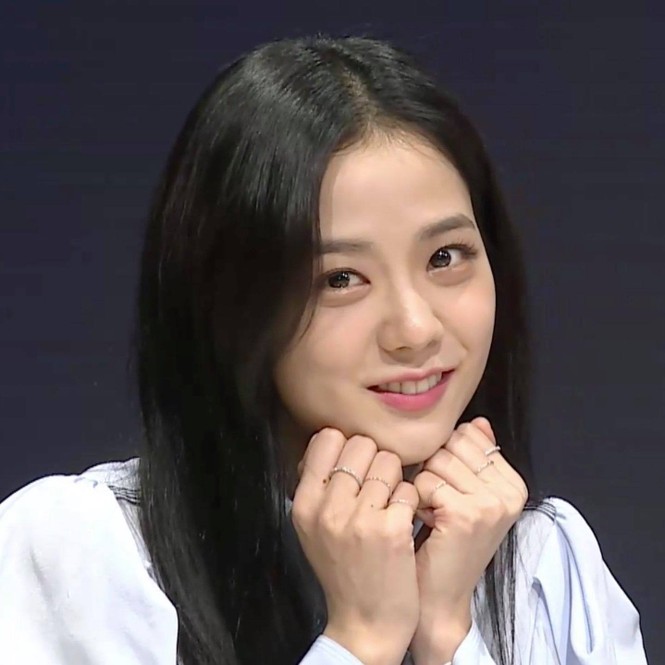 Một bọng mắt lớn hai số phận: Yoona được khen còn Jisoo (BLACKPINK) lại bị bảo kém sắc - ảnh 5