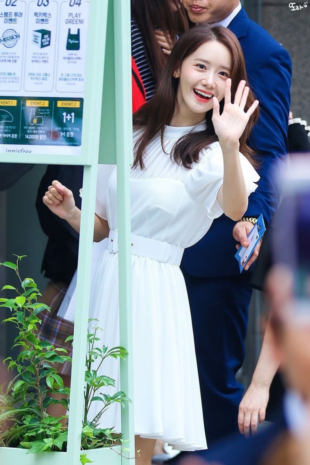 Một bọng mắt lớn hai số phận: Yoona được khen còn Jisoo (BLACKPINK) lại bị bảo kém sắc - ảnh 2