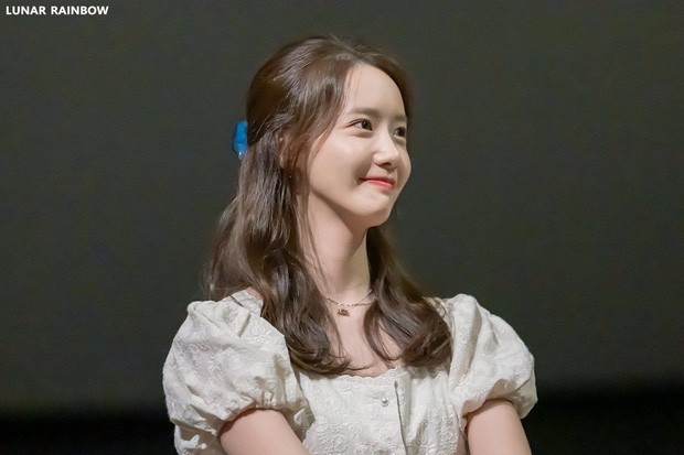Một bọng mắt lớn hai số phận: Yoona được khen còn Jisoo (BLACKPINK) lại bị bảo kém sắc - ảnh 4