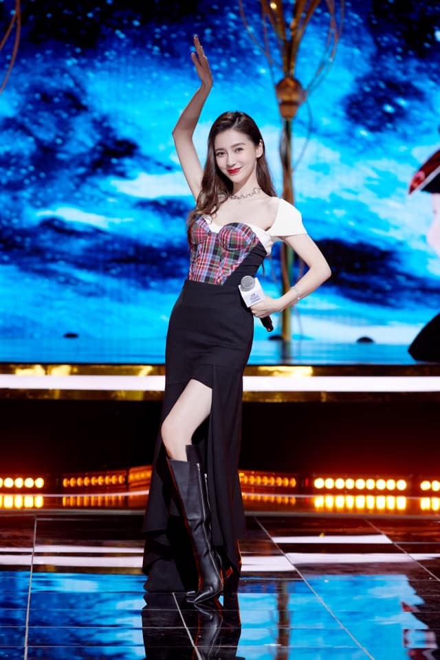 Ngạc nhiên chưa, hai nàng thơ Jisoo và Angela Baby của Dior đụng hàng đồ của hãng khác - ảnh 5