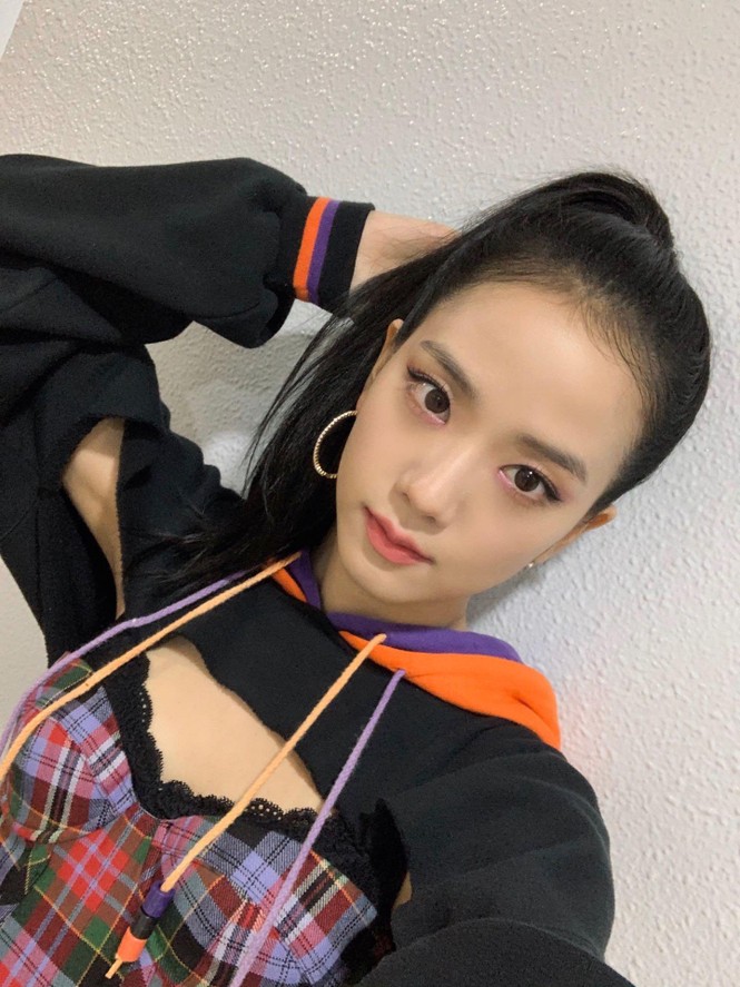 Ngạc nhiên chưa, hai nàng thơ Jisoo và Angela Baby của Dior đụng hàng đồ của hãng khác - ảnh 3