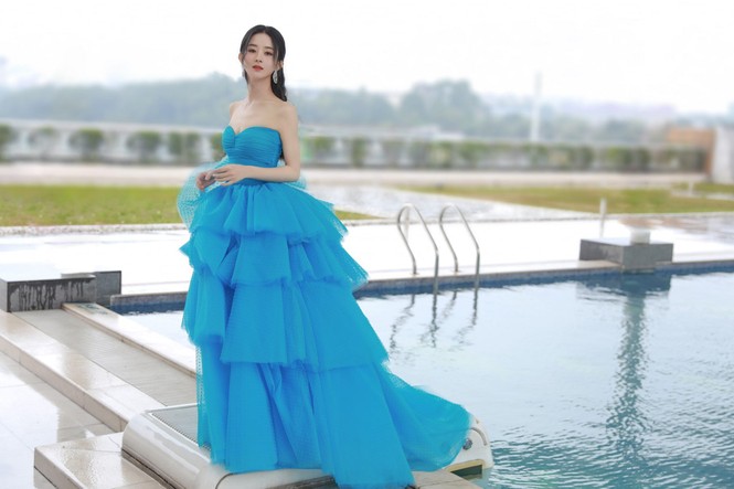 Ngất ngây với dàn mỹ nhân C-Biz ở giải Kim Ưng: Ai cũng lộng lẫy như công chúa - ảnh 2