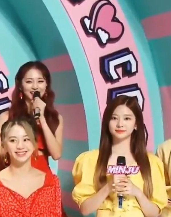Những cặp idol giống nhau đến mức khiến fan bối rối: Người một nhà hay vô tình trùng hợp? - ảnh 6