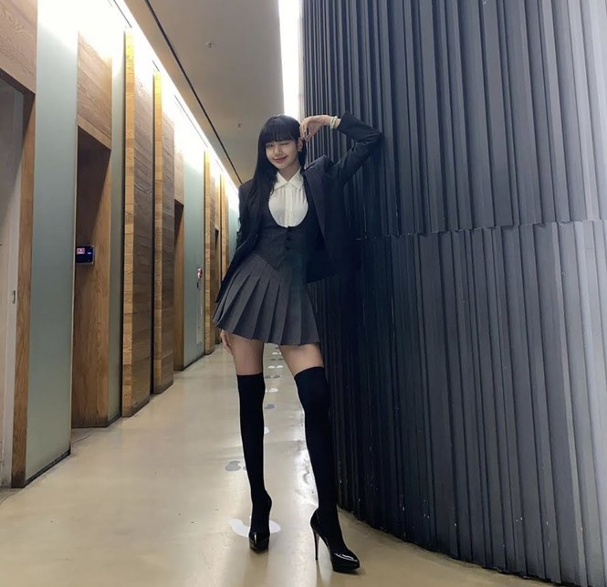 Ngoài gương mặt xinh đẹp, BLACKPINK còn có ưu điểm vóc dáng nào khiến netizen ao ước? - ảnh 7