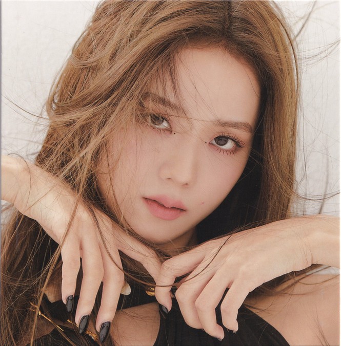 Netizen liệu có bớt ném đá Jisoo (BLACKPINK) sau khi biết sự thật này của phim Snowdrop? - ảnh 2