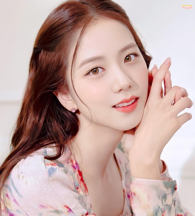 Netizen liệu có bớt ném đá Jisoo (BLACKPINK) sau khi biết sự thật này của phim Snowdrop? - ảnh 3